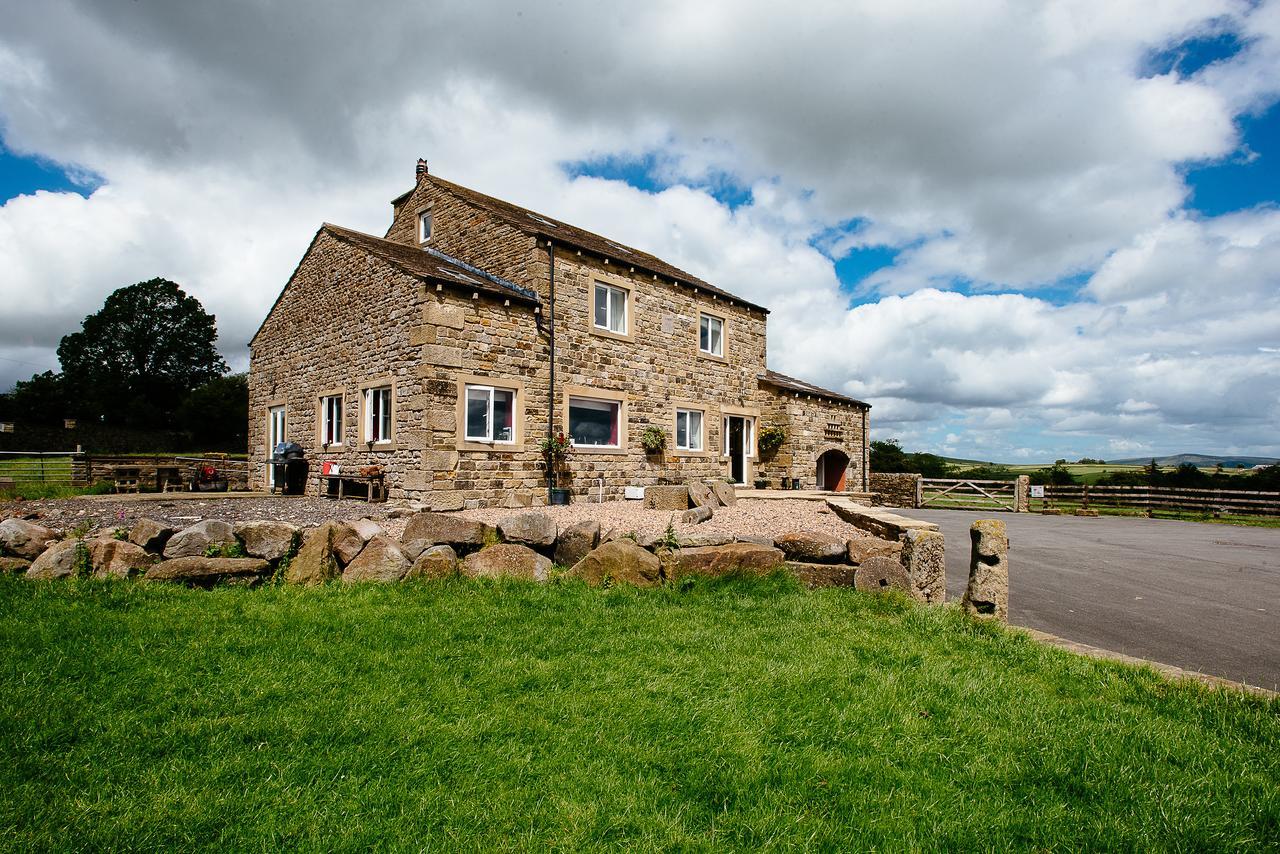 Pickersgill Manor Farm Bed & Breakfast Silsden Exterior photo